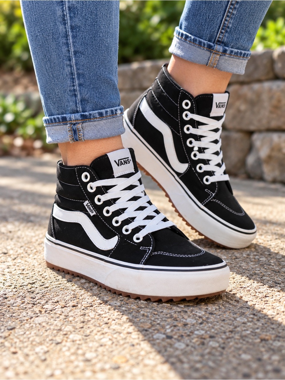 Vans Women’s Black & White High Top Platform Sneakers Size 6.5 + New Laces